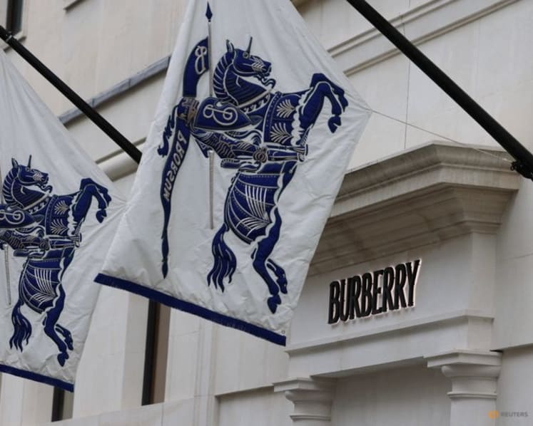 Burberry’s high-fashion bet faltered. Now it’s back to trench coats and check