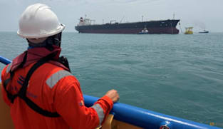 Commentary: Stranded seafarers in the Strait of Hormuz face missile fears, exhaustion and isolation